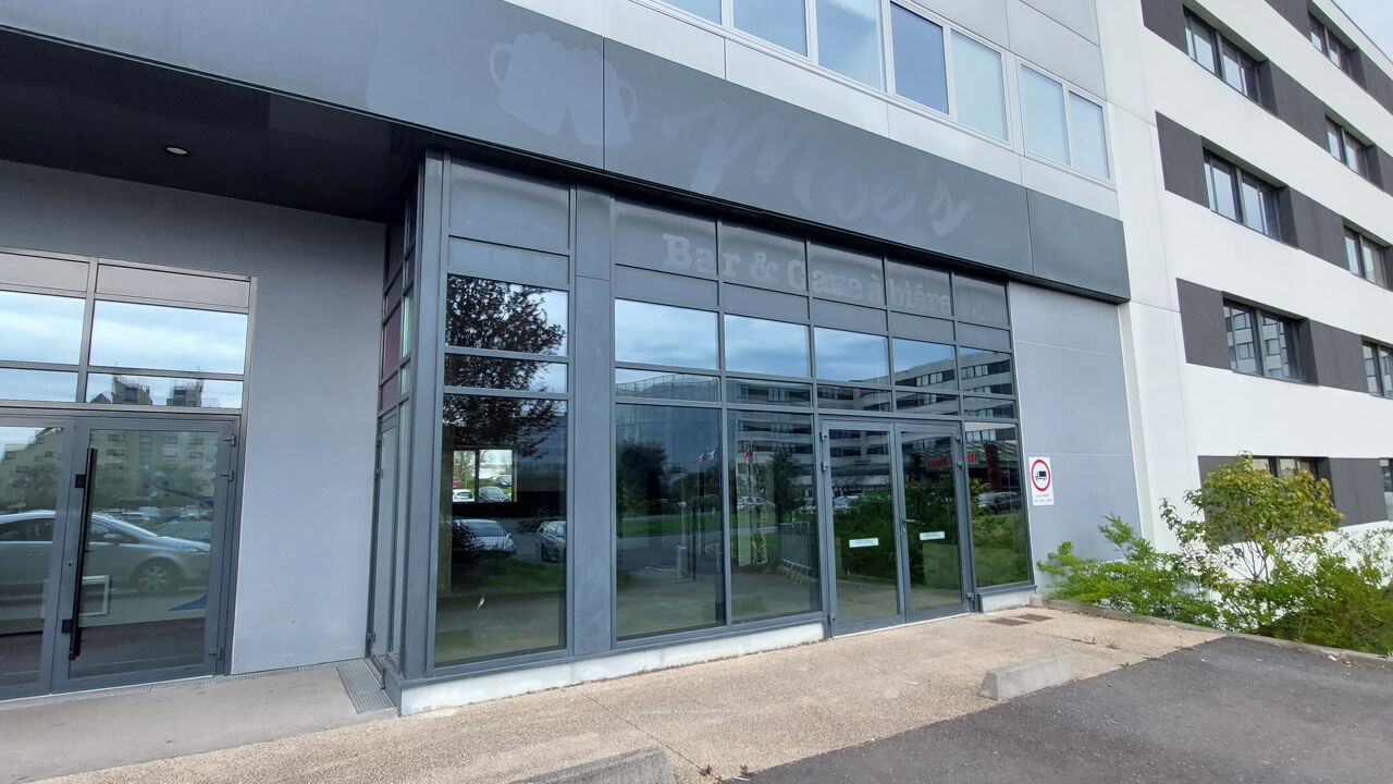 commerce 3 pièces 240 m2 à louer à Chasseneuil-du-Poitou (86360)