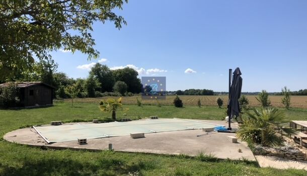 Villa / Maison 8 pièces  à vendre Thézac 17600