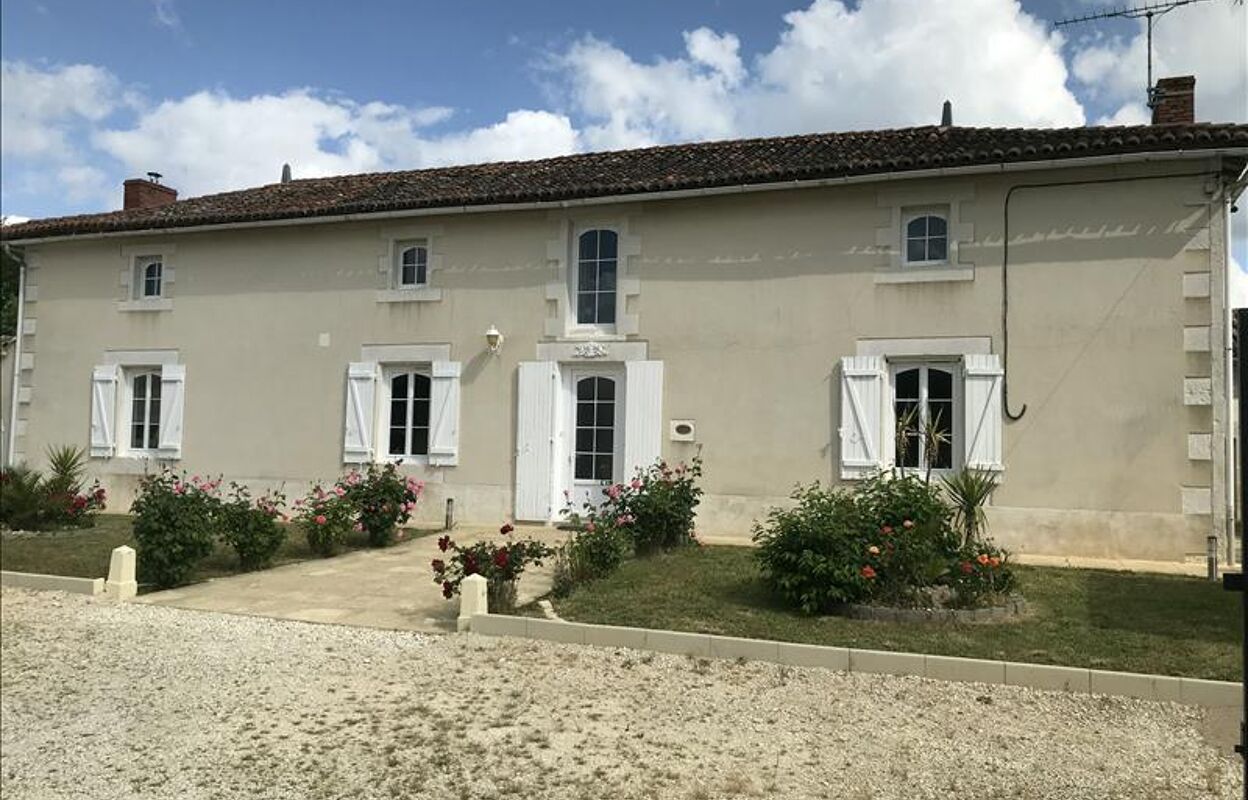 maison 4 pièces 139 m2 à vendre à Romagne (86700)