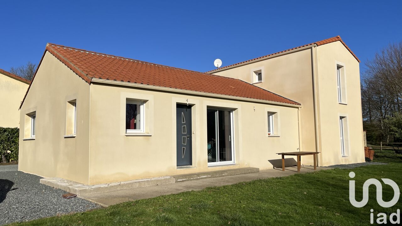 maison 5 pièces 146 m2 à vendre à Saint-Prouant (85110)