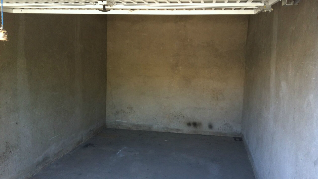 garage  pièces 15 m2 à louer à Toulon (83200)