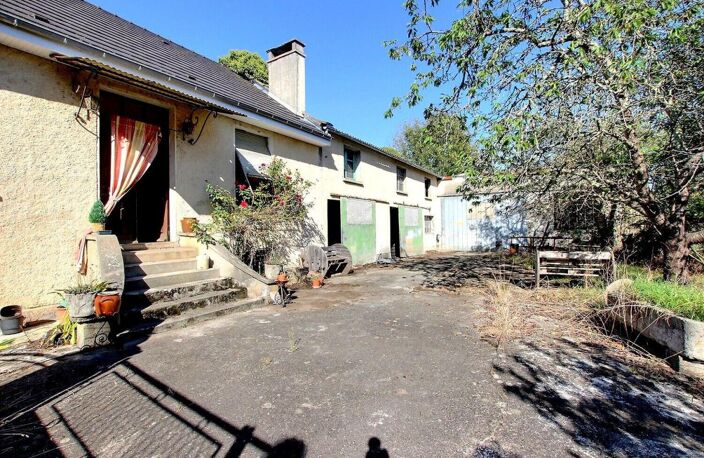 Maison à rénover, garage, 2 ateliers et terrain de plus de 1400 m² — photo 3