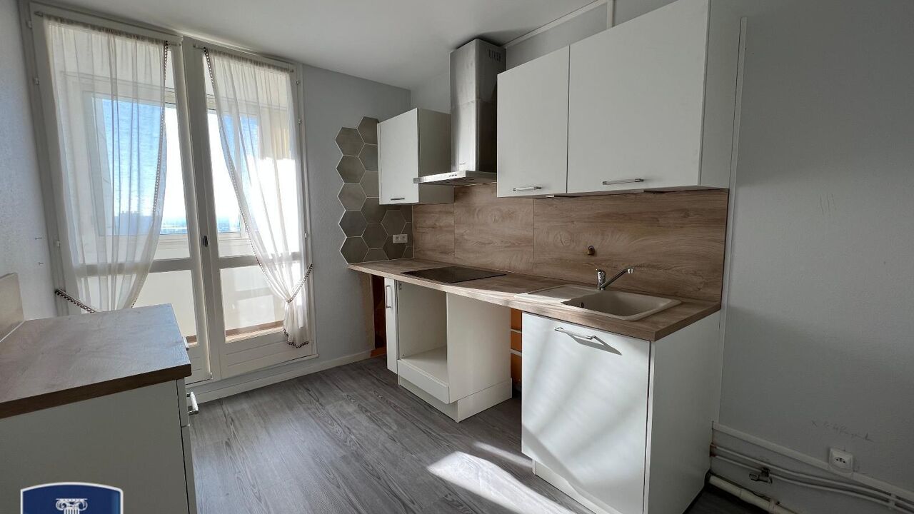 appartement 3 pièces 81 m2 à vendre à Saint-Pierre-des-Corps (37700)