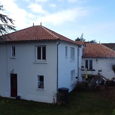 Maison 8 pièces 222 m²