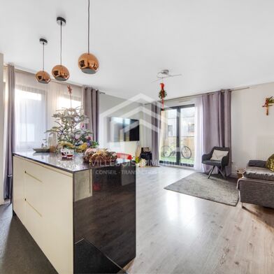 Appartement 4 pièces 421000 €