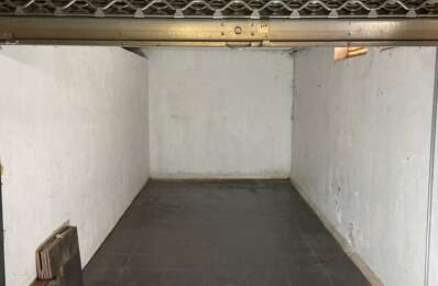 garage  pièces 13 m2 à vendre à Antibes (06600)