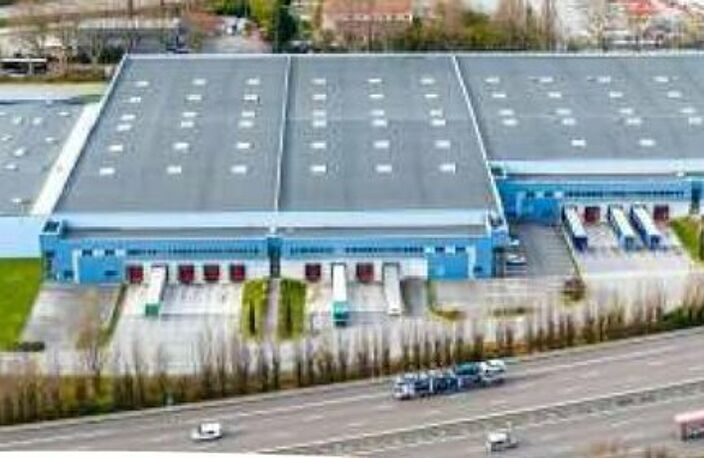 ENTREPOT LOGISTIQUE à LOUER — photo 2