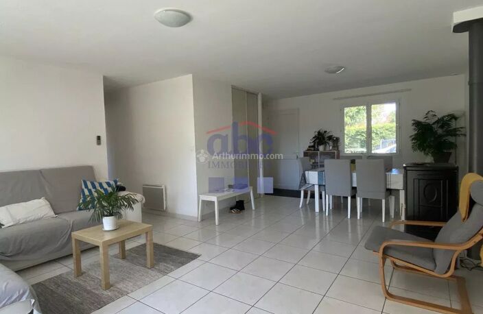 villa de plain pied avec jardin — photo 4