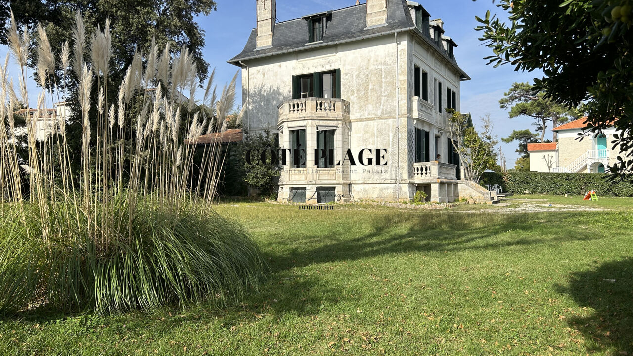 maison 12 pièces 310 m2 à vendre à Saint-Palais-sur-Mer (17420)