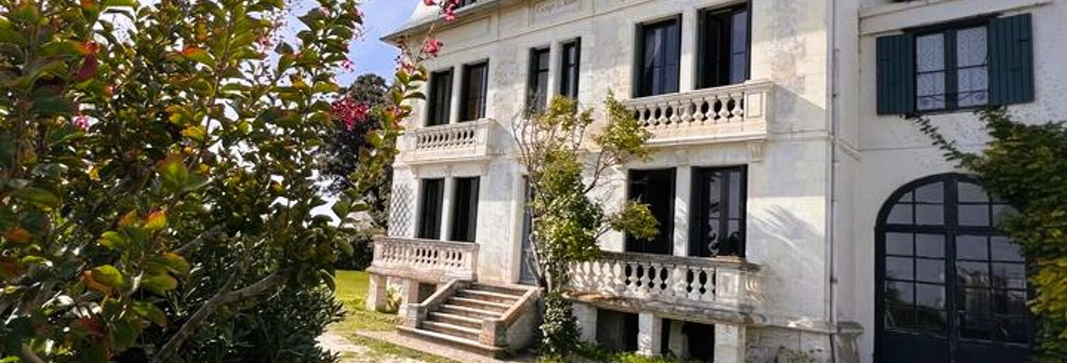 Maison 12 Pièces 319 m² à vendre à Saint-Palais-sur-Mer (17420)