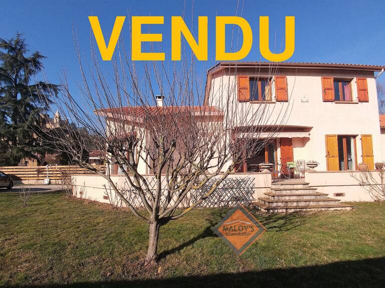 Rare, belle maison coeur de village — photo 1