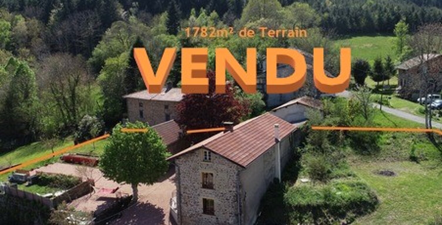 A SAISIR! Bâtisse en Pierres Dorées 135m² sur 1782m² de Terrain! — photo 1