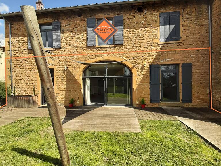 Appartement avec jardin dans belle batisse en pierres dorées de 110m² — photo 1