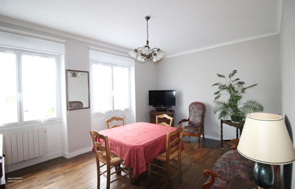 maison 5 pièces 86 m2 à vendre à Saint-Hilaire-du-Harcouët (50600)