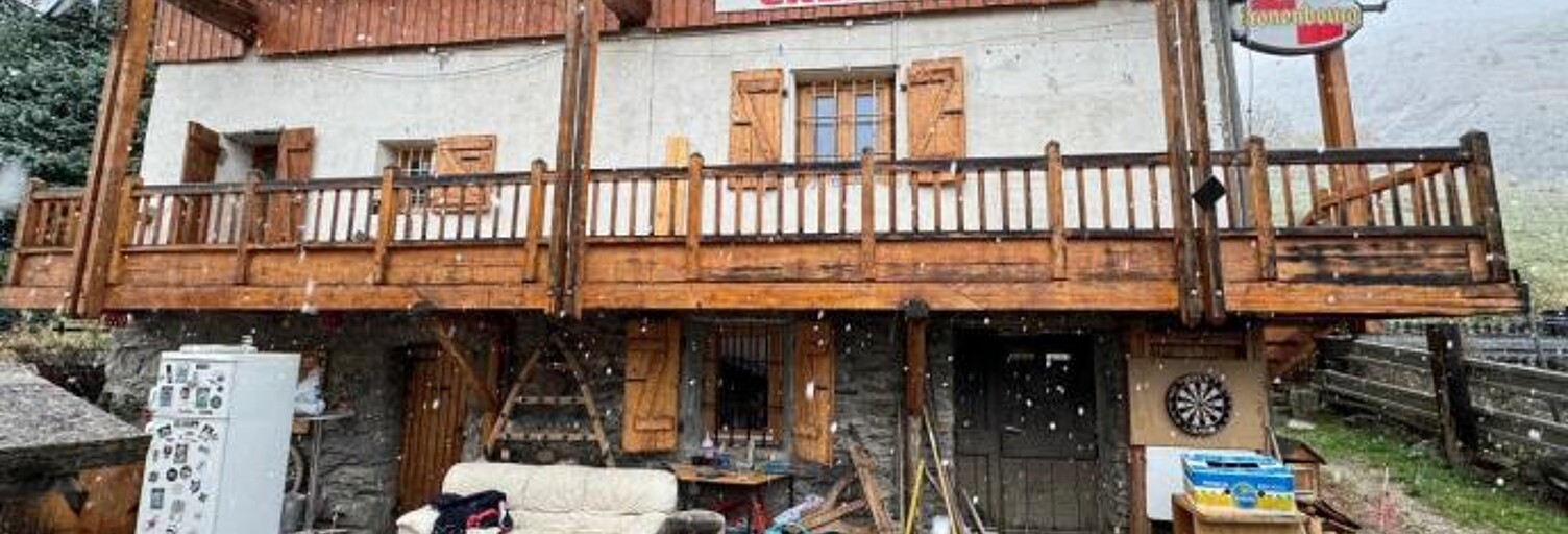 Maison 15 Pièces 267 m² à vendre à Saint-Sorlin-d'Arves (73530)