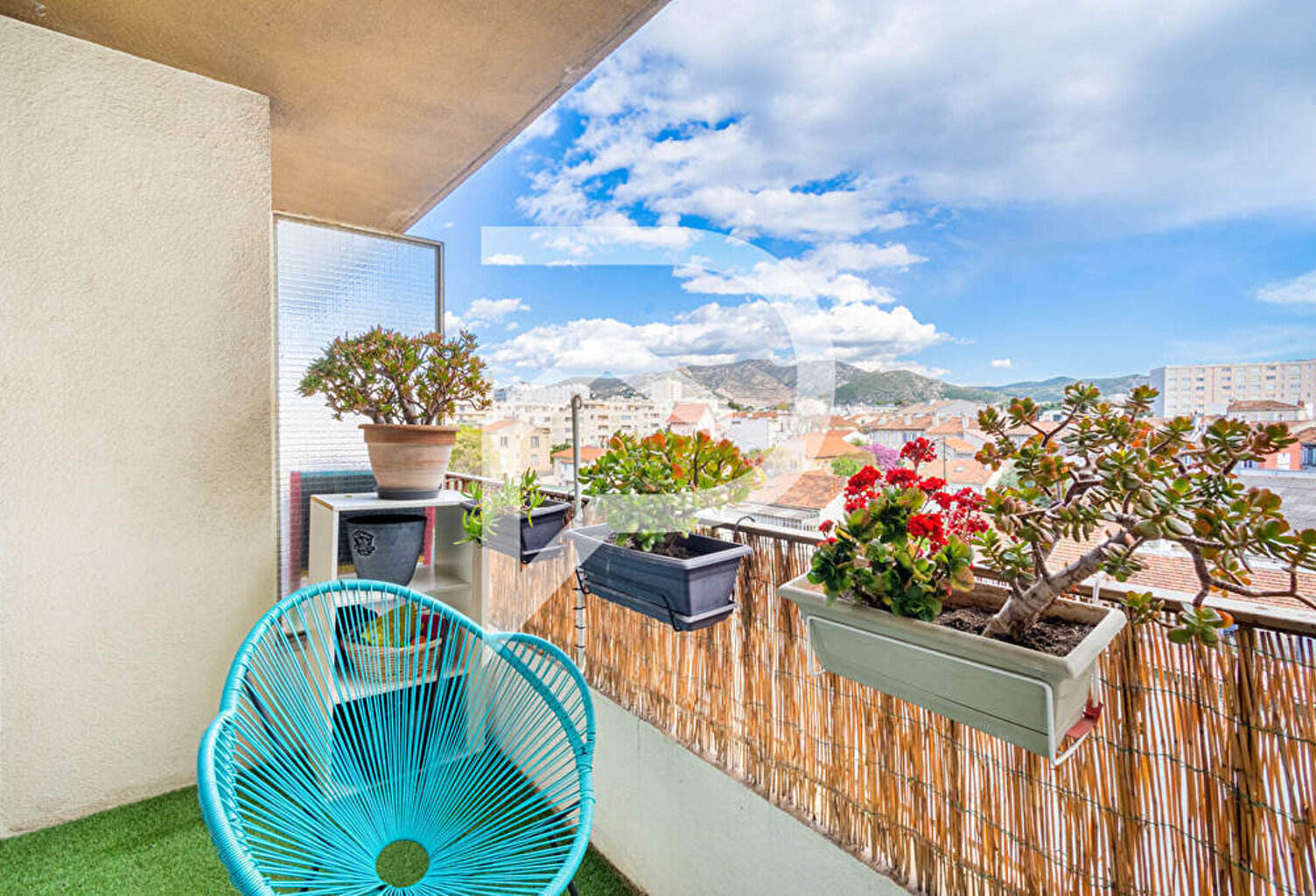 Appartement 9e Arrondissement 4 pièce(s) 74 m2 — photo 1
