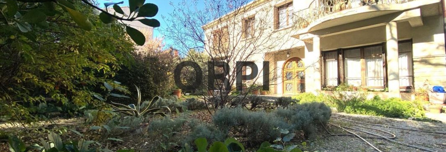 Maison 7 Pièces 194 m² à vendre à Carpentras (84200)