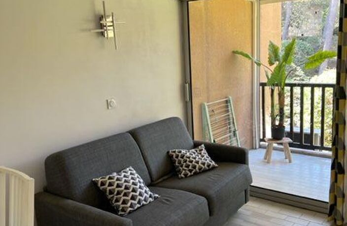 Appartement À Louer Type Studio sanary — photo 2