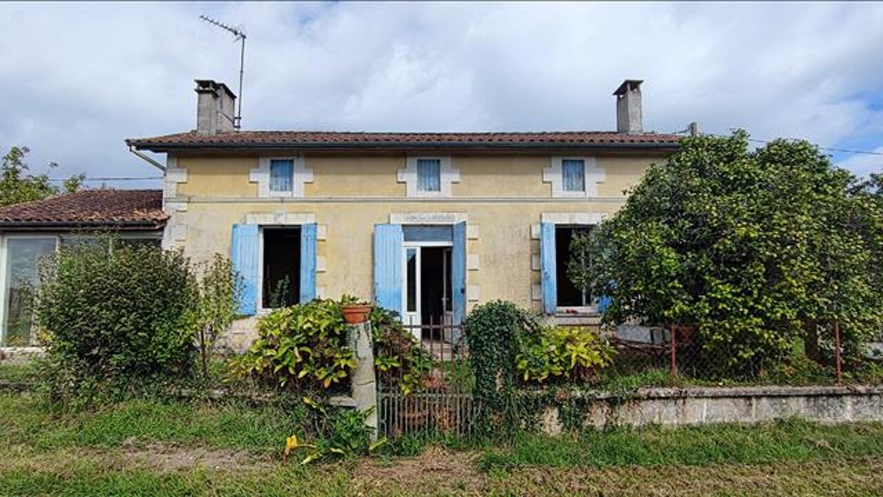 maison 4 pièces 95 m2 à vendre à Saint-Martin-de-Coux (17360)