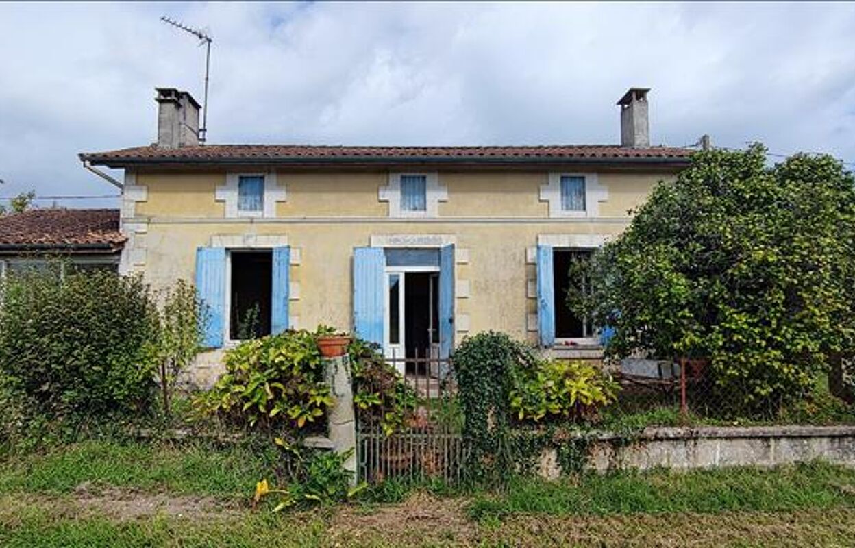 maison 4 pièces 95 m2 à vendre à Saint-Martin-de-Coux (17360)