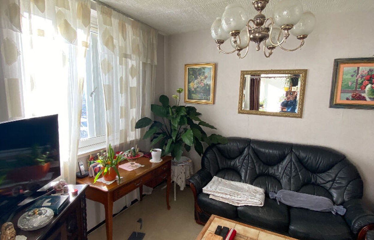 appartement 4 pièces 62 m2 à vendre à Mourenx (64150)