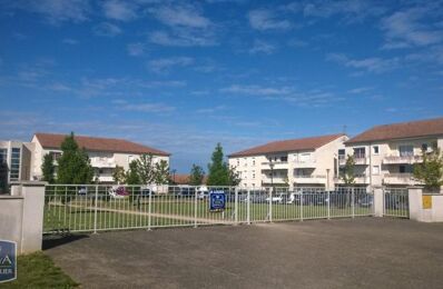 location appartement 565 € CC /mois à proximité de Neuville-de-Poitou (86170)