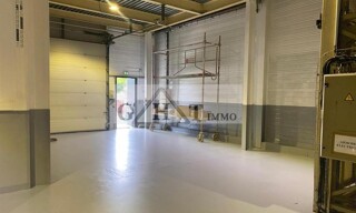 Local industriel  779 m² à louer à Lisses (91090)