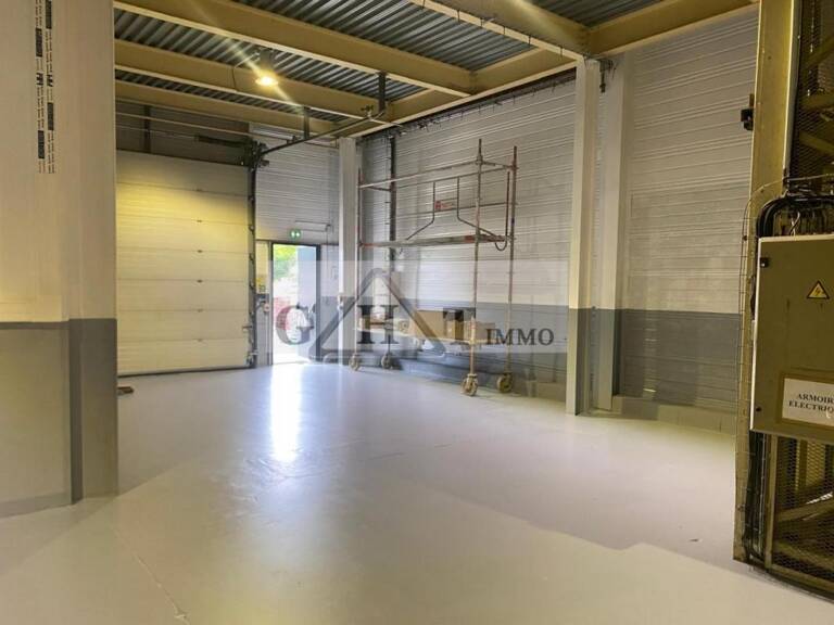 ENTREPOT 779M² A LOUER LISSES — photo 1
