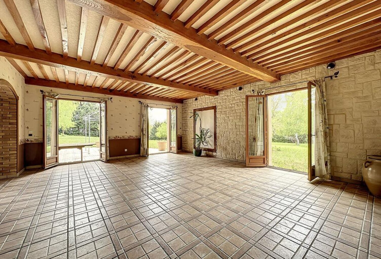Réf 274 Maison 5  pièce(s) 154 m²  + terrain constructible à CULHAT — photo 1