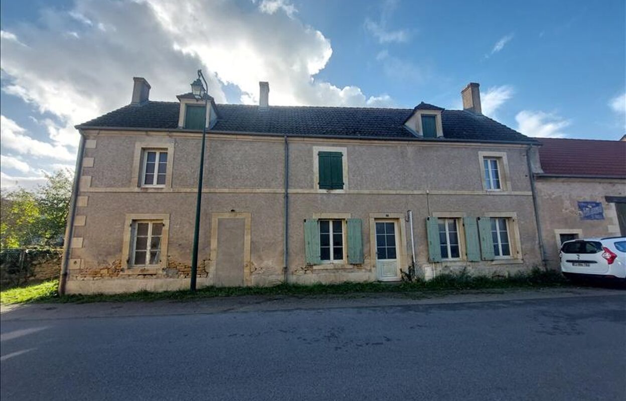 maison 8 pièces 227 m2 à vendre à Uzay-le-Venon (18190)
