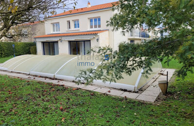 vente maison 637 000 € à proximité de Champagné-les-Marais (85450)