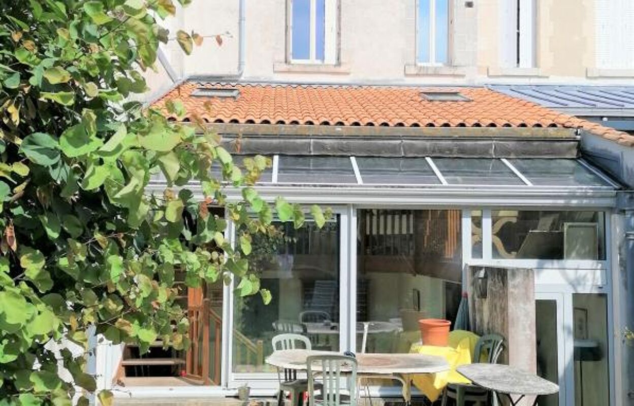 maison 7 pièces 211 m2 à vendre à La Rochelle (17000)