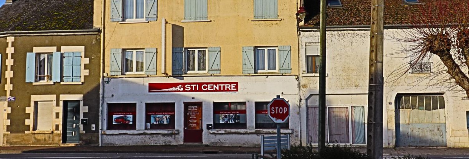 Immeuble  240 m² à vendre à Saint-Satur (18300)