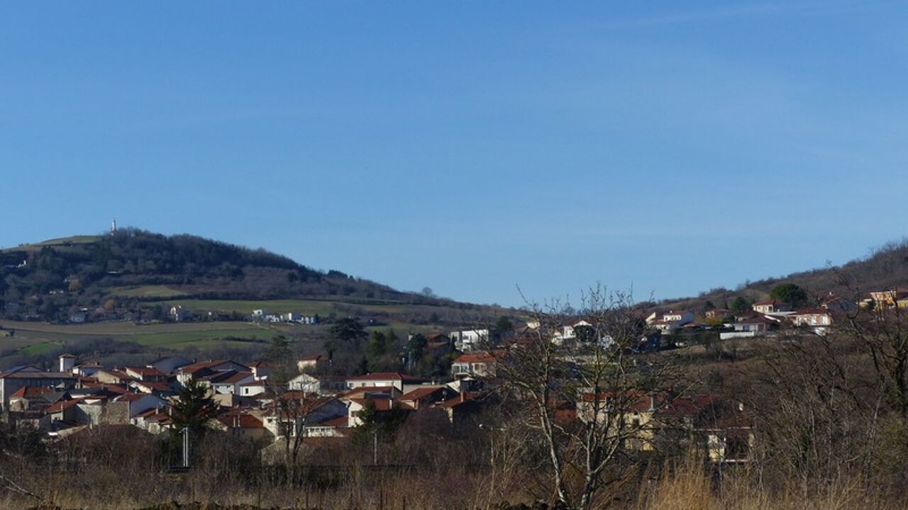 terrain  pièces 604 m2 à vendre à Les Martres-de-Veyre (63730)