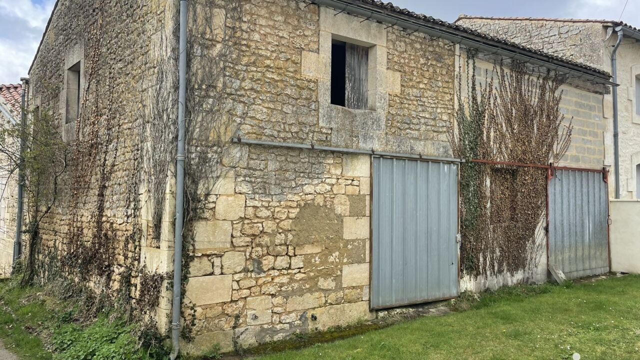 maison 4 pièces 120 m2 à vendre à Nieul-Lès-Saintes (17810)
