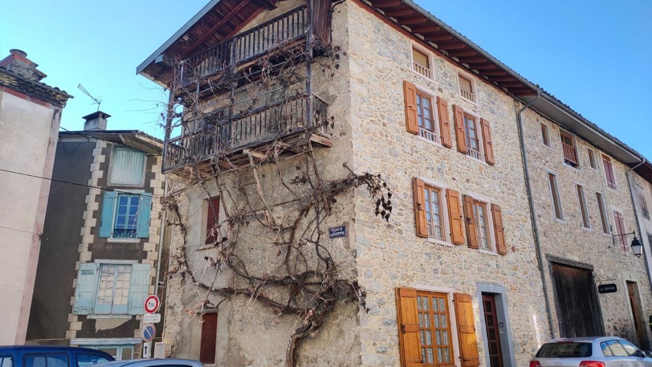 maison 5 pièces 114 m2 à vendre à Bélesta (09300)