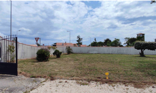 Terrain  374 m² à vendre à Brem-sur-Mer (85470)