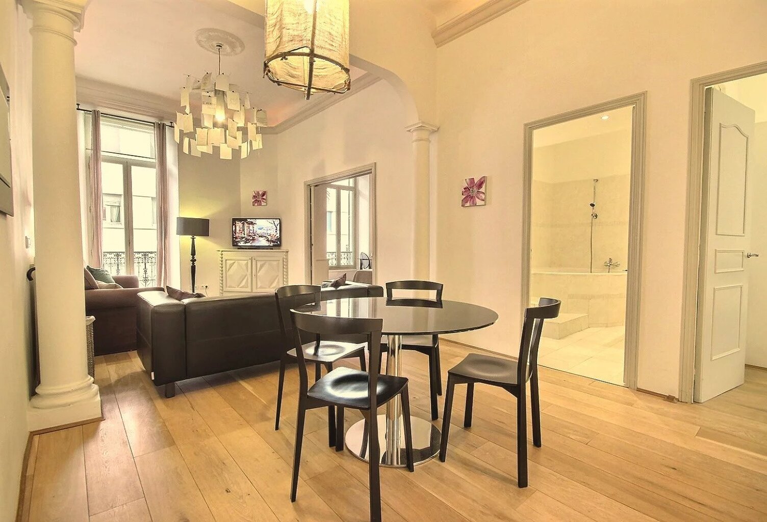 Annonce Immobilière - Appartement à vendre pour la Location Saisonnière à Cannes Secteur de la Banane — photo 1