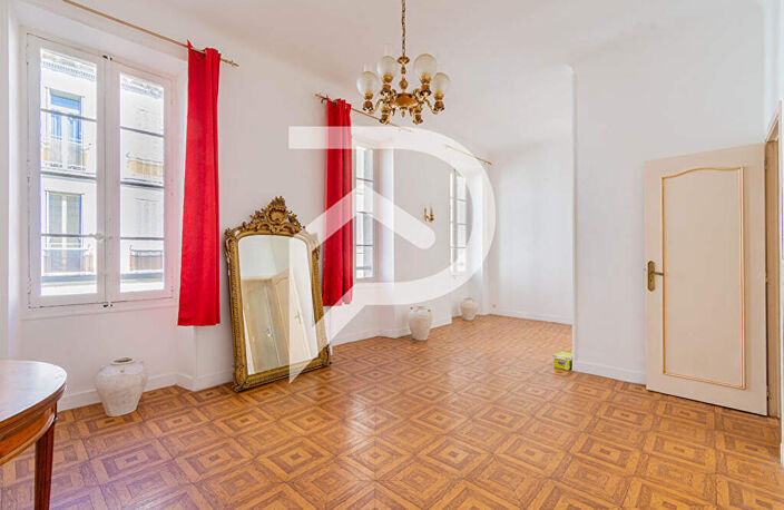 SAINT LAMBERT MARSEILLE 13007 - T2/T3 - 45 m2 + CAVE — photo 3