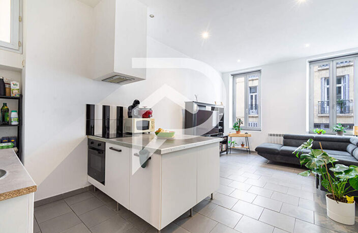 Charmant T2 avec bureau/dressing de 44 m2 à Marseille 7 — photo 2