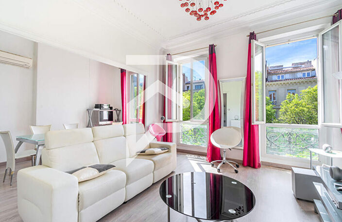 VENDU Appartement 3 pièces 87 m2 Cours Pierre Puget - Marseille 13006 — photo 3