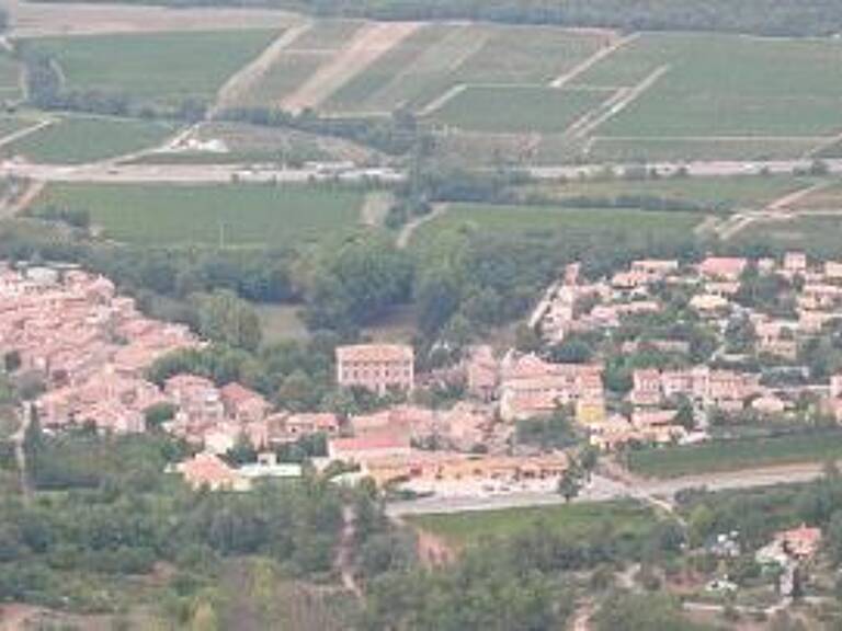 bâtisse en pierre — photo 1