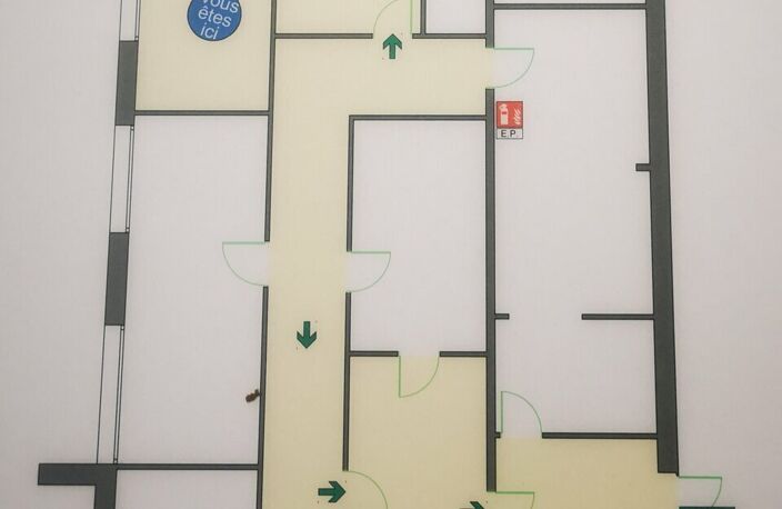BUREAUX / ATELIER à LOUER — photo 4