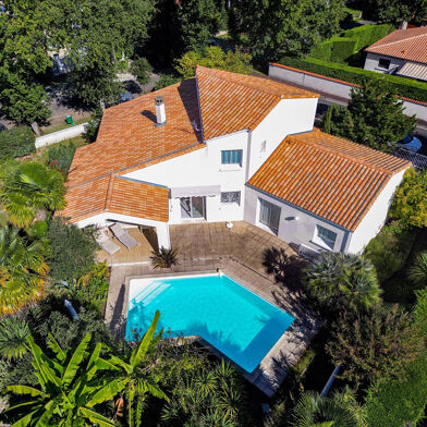 Maison 7 pièces 1125360 €