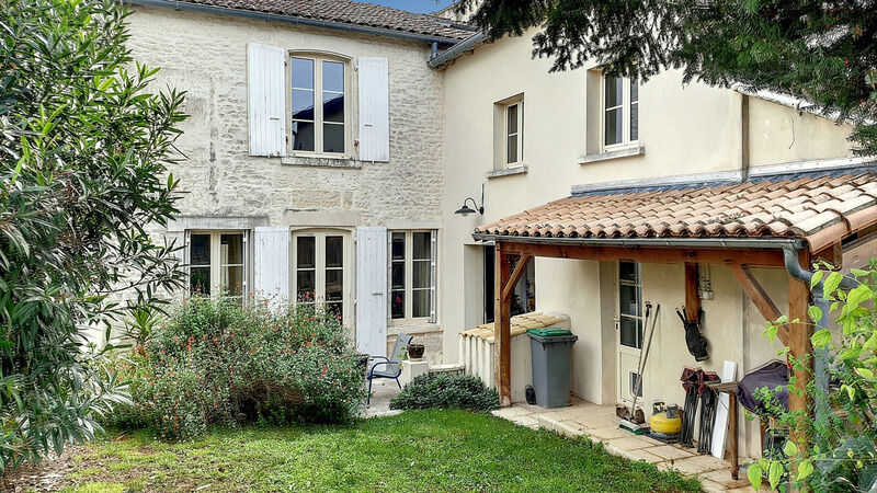 Villa / Maison 7 pièces  à vendre Niort 79000