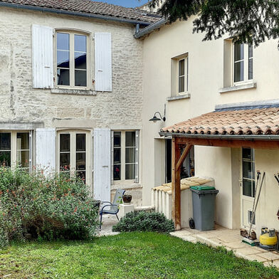 Maison 7 pièces 250 m²