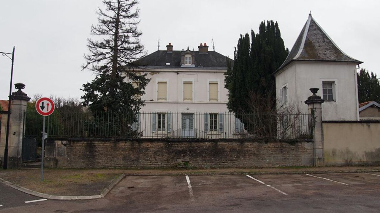 maison 10 pièces 247 m2 à vendre à Marcilly-sur-Tille (21120)