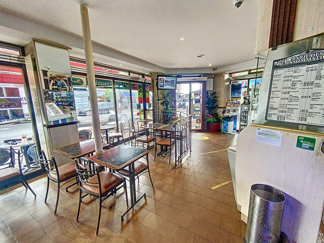 Local commercial avec appartement + maison d'habitation  168 ... — photo du bien