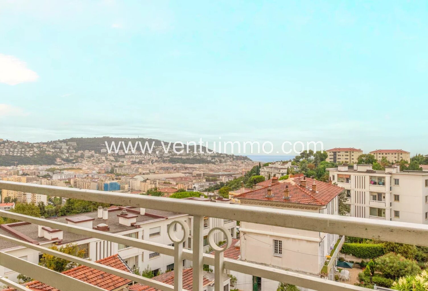 NICE Cimiez  :  4 Pièces traversant - vue mer - terrasse - garag — photo 1