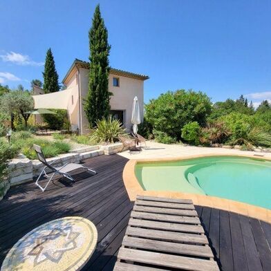 Maison 8 pièces 565000 €